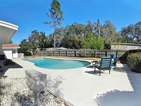 3rd image of 2121 Kennen Dr