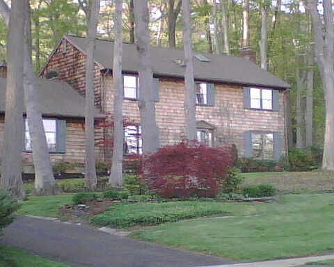 2nd image of 200 Dwight Rd