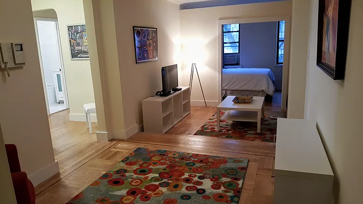 Rented by Apartment Luxe Realty Group, Inc | media 27