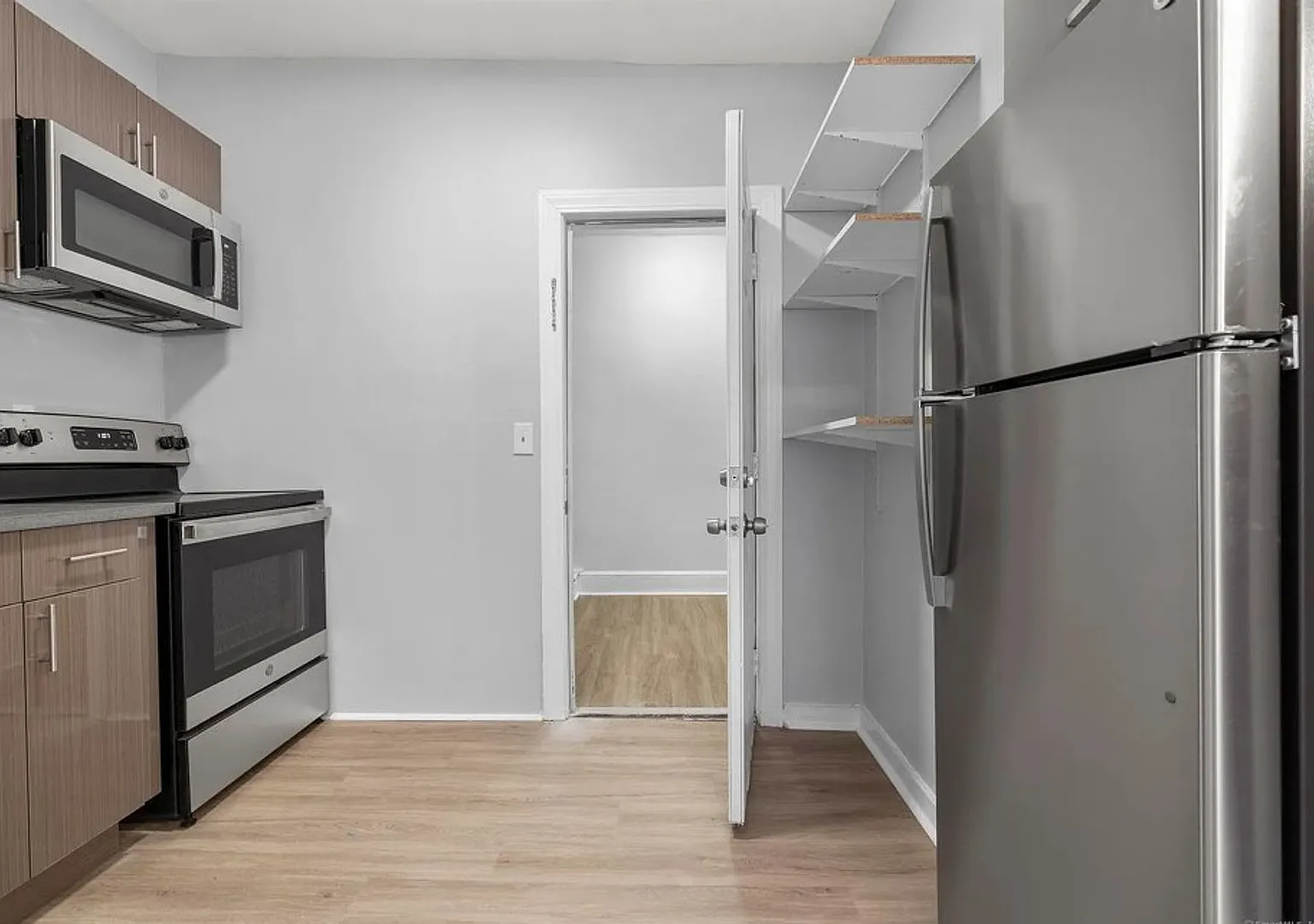 25 Whittier St — Photo 4