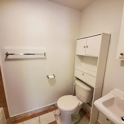 Rented by Green Home NY Realty LLC | media 4