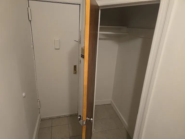 302 W 76th St #4D — Photo 7