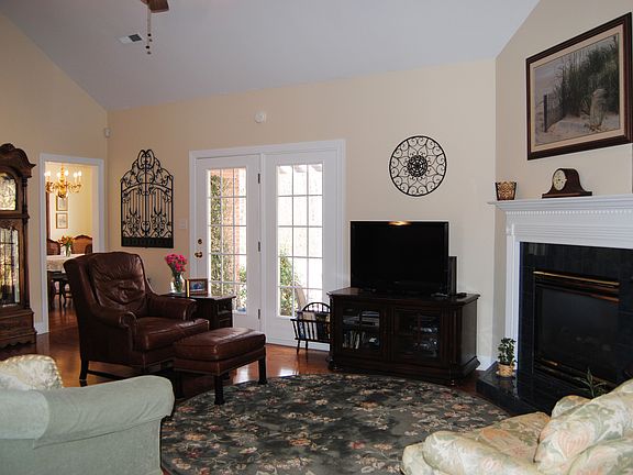 3rd image of 3729 Bryantcole Way