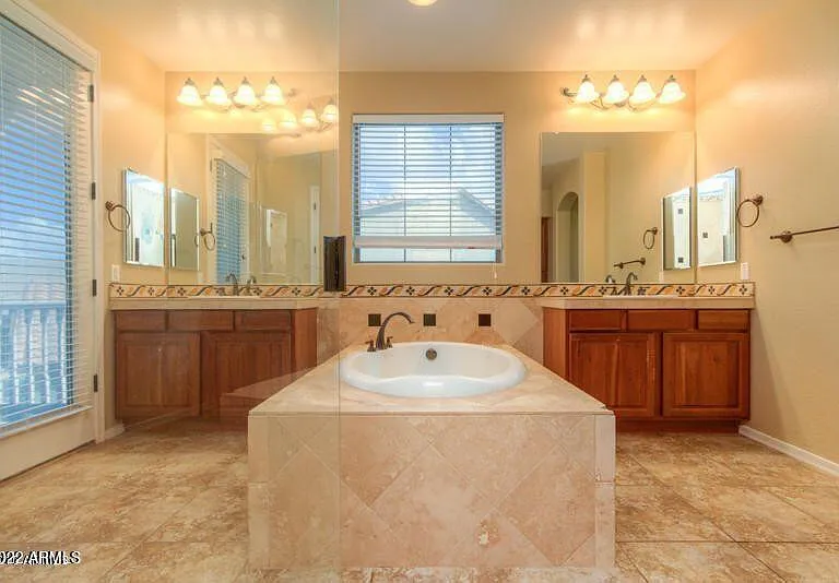16922 N Palo Rojo Rd — Photo 36
