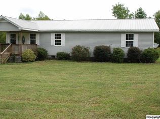 15854 Broad St, Henagar, AL 35978