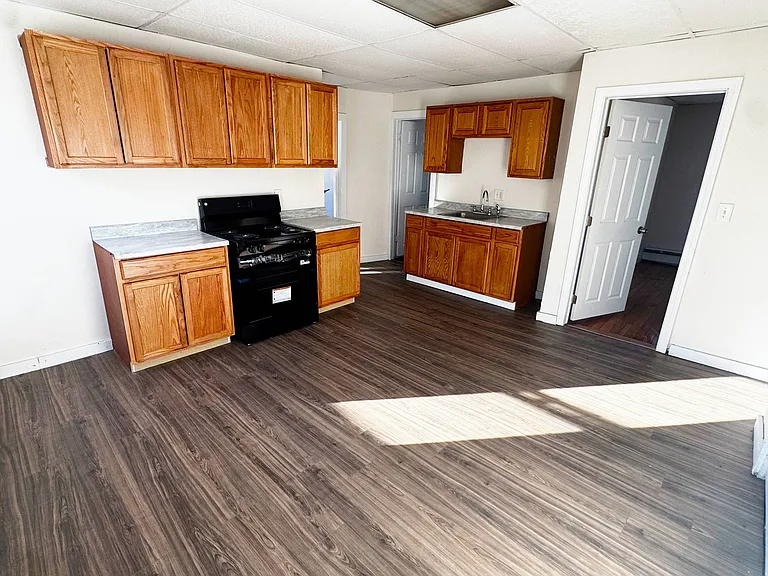 249 Shrewsbury St #3 — Photo 7