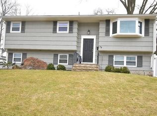 79 Greenwood Rd, Old Bridge, NJ 08857