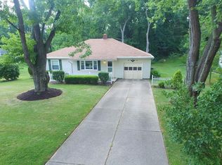 2150 Angle Ln, Akron, OH 44312