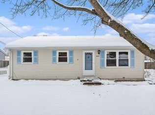 5590 Lucerne Ave, Kalamazoo, MI 49048