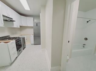 82 Lindale St APT 2, Stamford, CT 06902