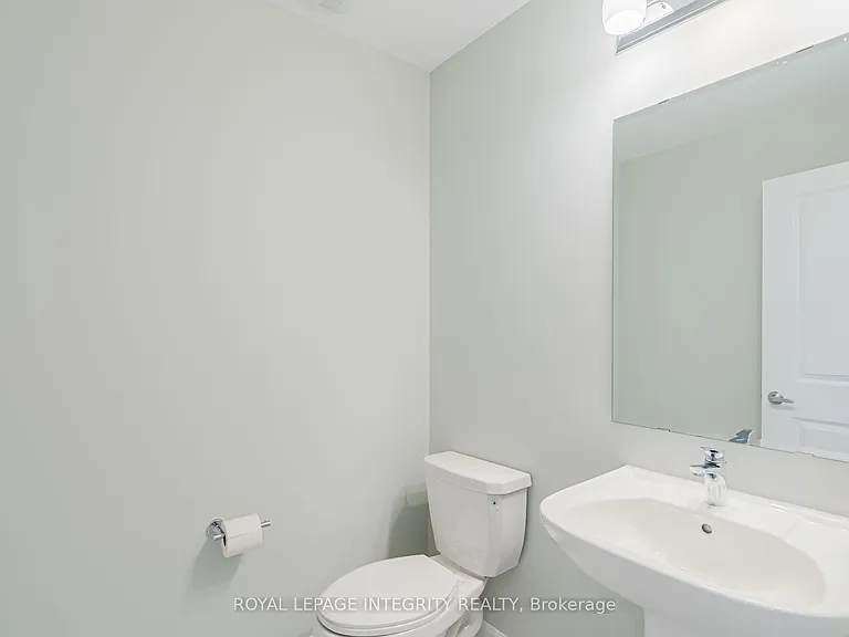 96 Osler St E — Photo 4