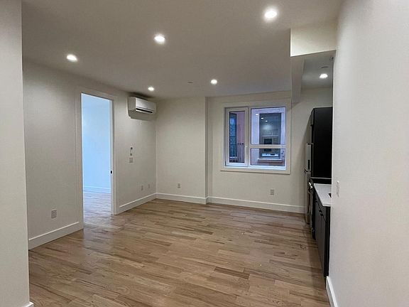 3rd image of 368 E 152nd St #4D