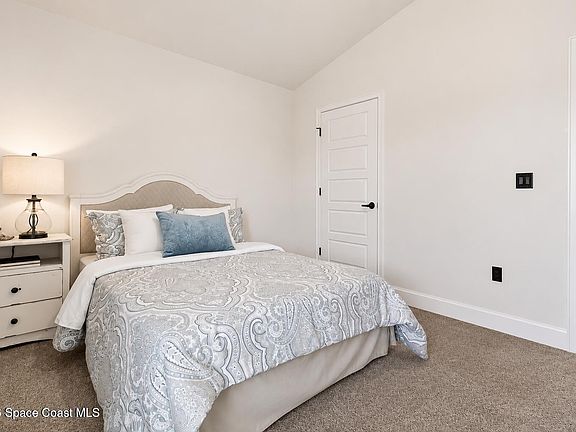5th image of 210 Edgevale Rd SE
