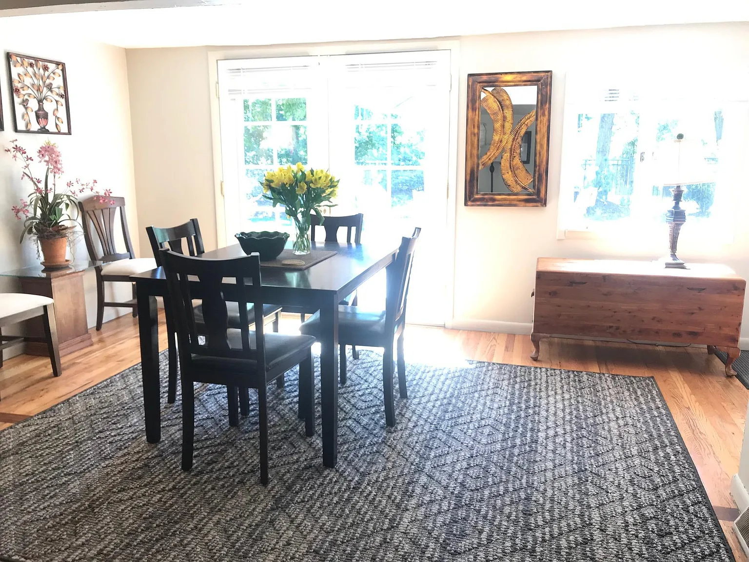 8 W Saint Elmo Ave — Photo 4