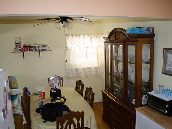 4th image of 58 Franklin St