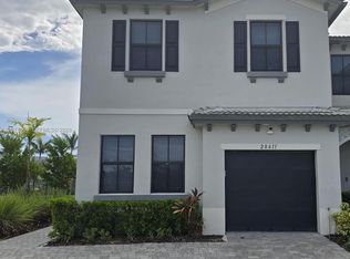 Lake Victoria Townhomes, Homestead, FL 33033
