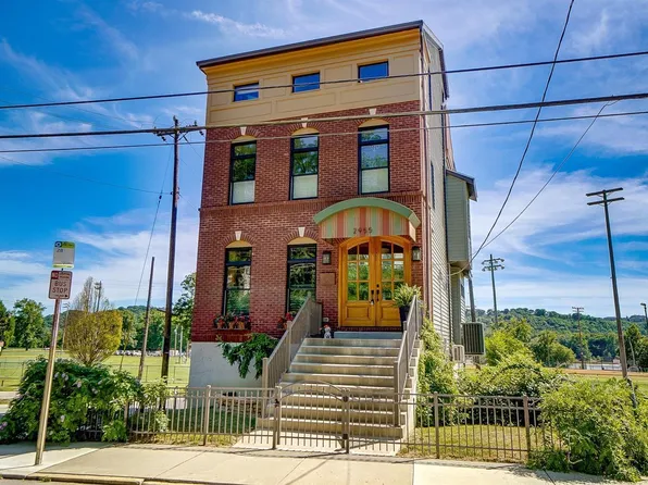 2955 Riverside Dr, Cincinnati, OH 45226