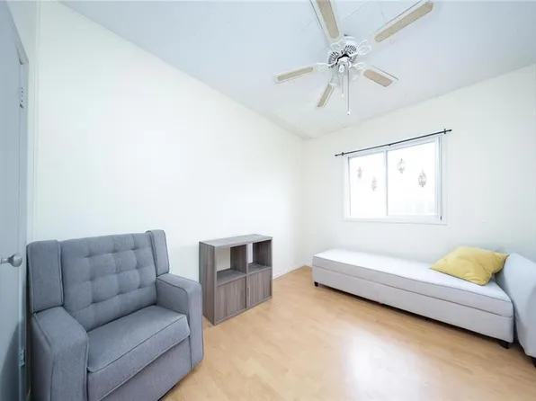 127 Bay 23rd Street image 11 of 31