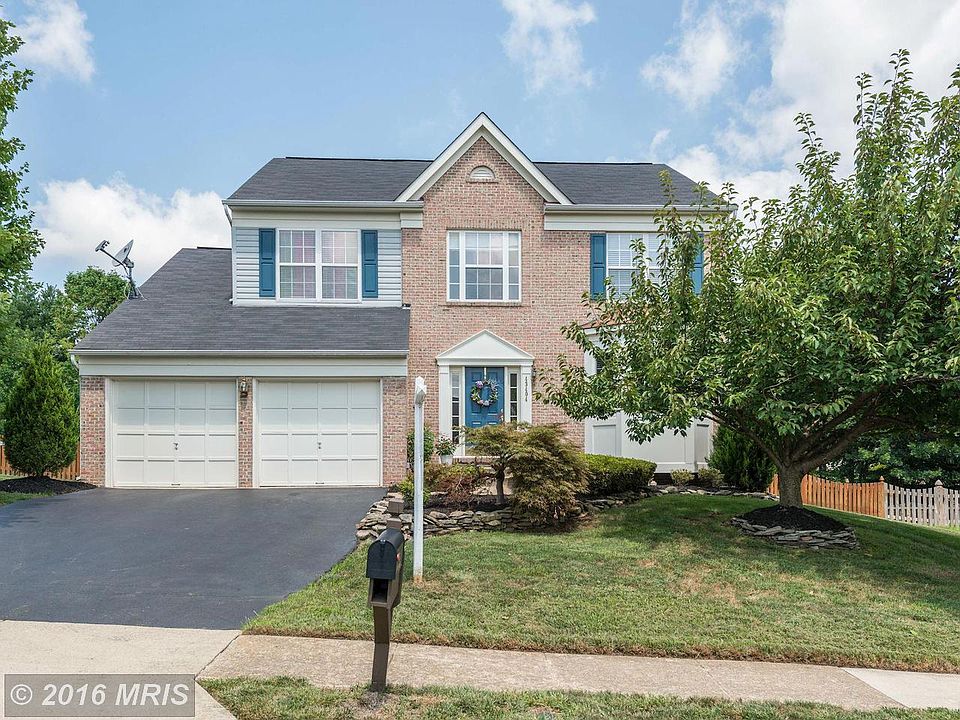 1st image of 43404 Covent Garden Dr
