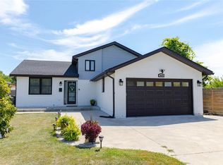 1479 Southdale Dr, Windsor, ON N8W 5N3