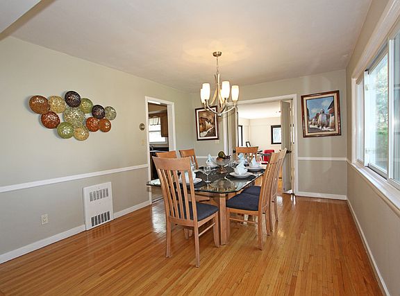 4th image of 609 Blair Dr