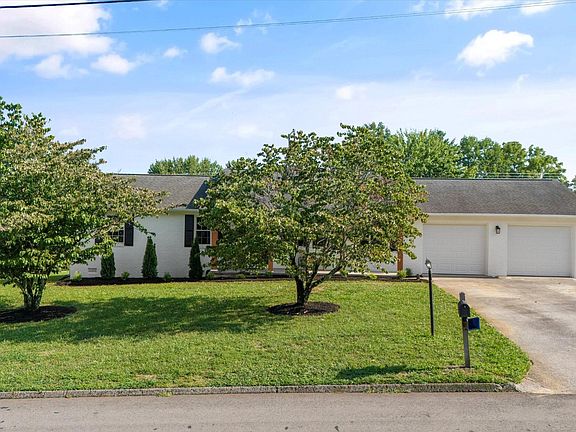 4th image of 7308 Dunsten Dr