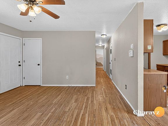 3rd image of 3165 Storey Dr