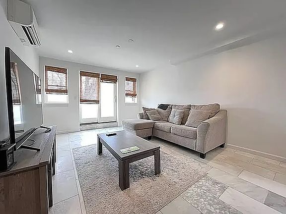 4th image of 43-12 Broadway #2L