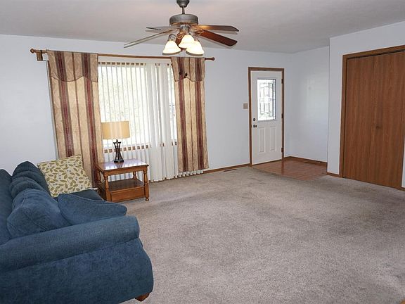 2nd image of 1190 S Dekalb Ct