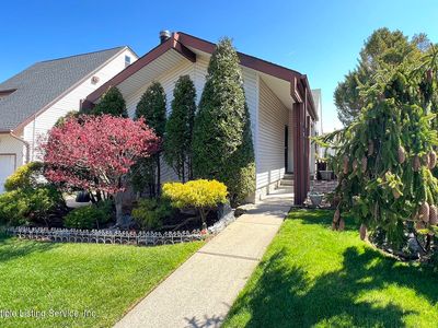 56 Woodrow Rd, Staten Island, NY, 10312