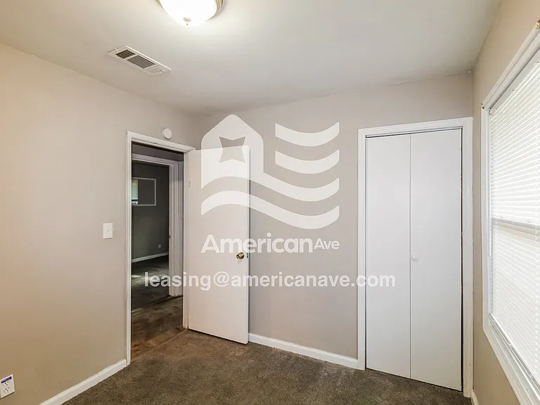 1821650_013_wm_-_bedroom_13619616.jpg