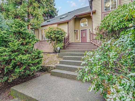 5th image of 4208 NE 139th St
