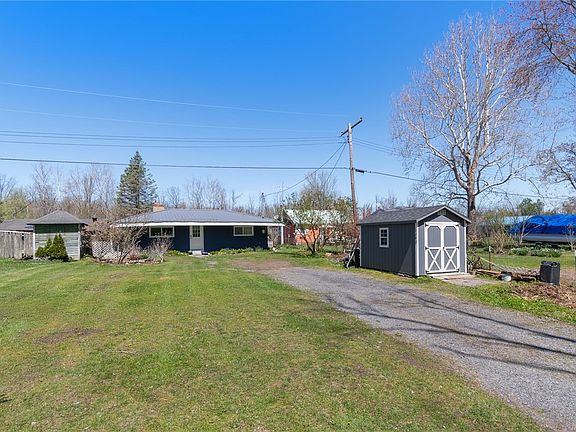 2nd image of 3203 Demont Rd