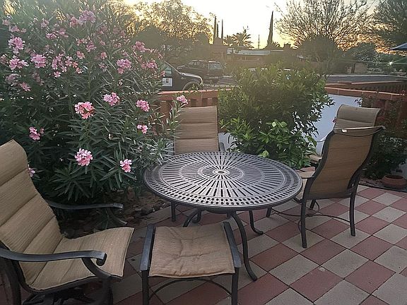 4th image of 261 S Paseo Tierra