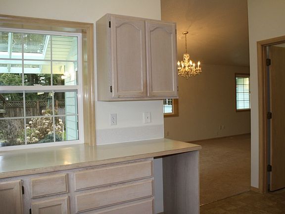 5th image of 4715 60th Ln SW
