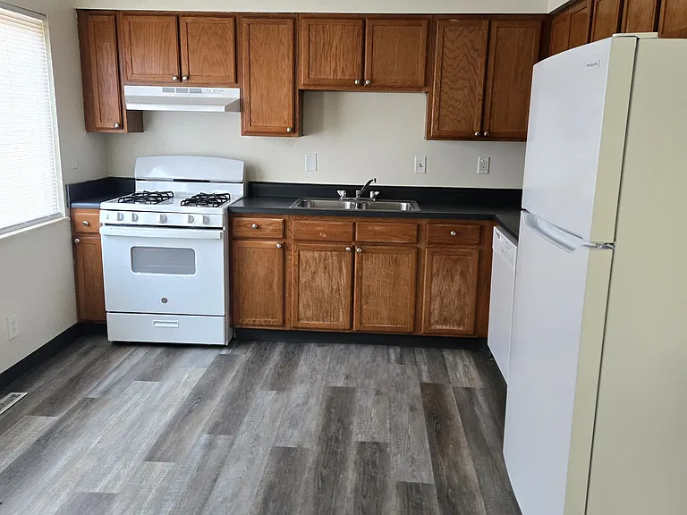 Highland Park Townhomes — Photo 40