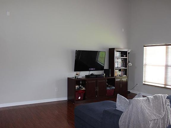 5th image of 1917 Portcastle Cir