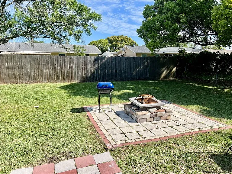 3405 Wilson Dr — Photo 28