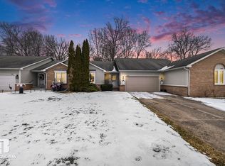 3410 Eastman Dr, Flushing, MI 48433