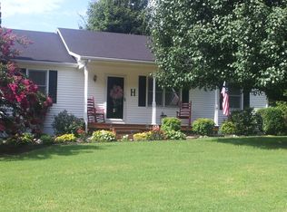 190 Ayers Ln, Scottsville, KY 42164
