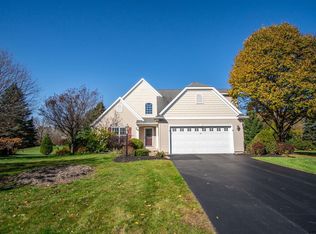 8 Sheridan Ct, Clifton Park, NY 12065
