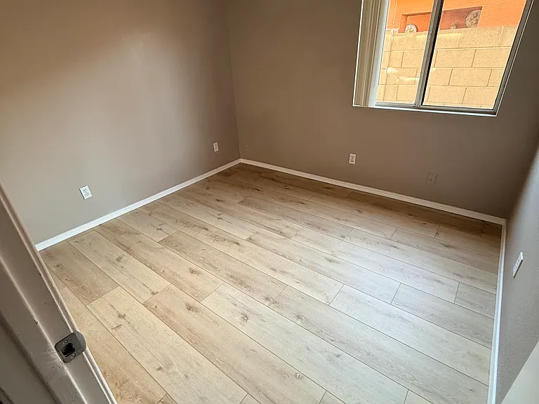 9010 W Holly St — Photo 10
