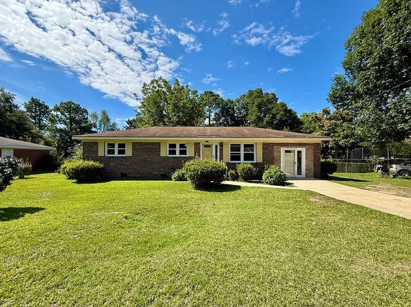 2309 Kristie Lea Dr, Dothan, AL 36303