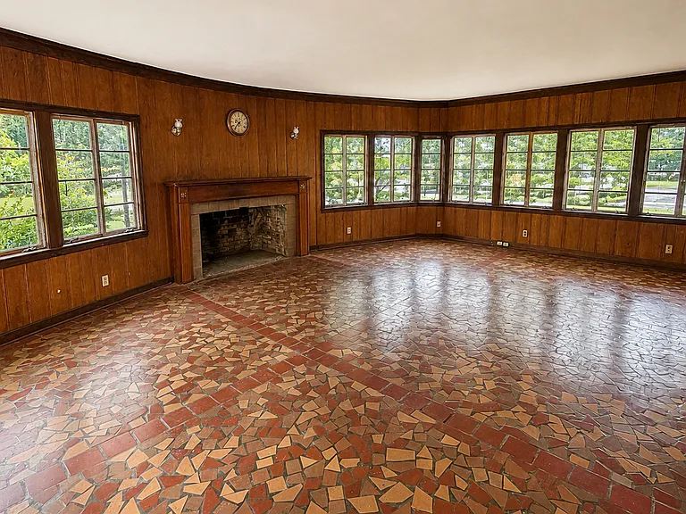 Porch Room