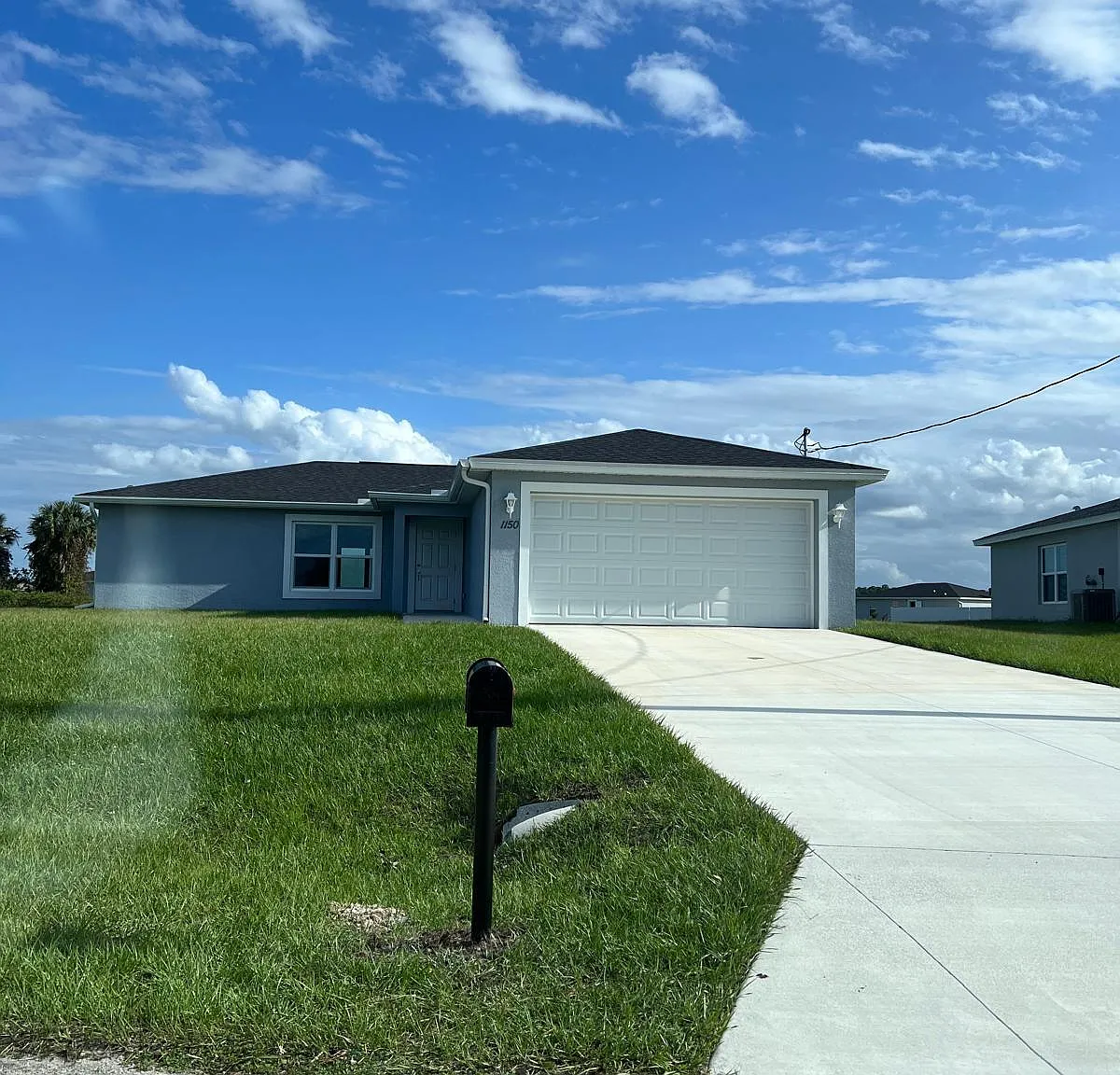 3 bed, 1325 sqft, $2,100 — Photo 1