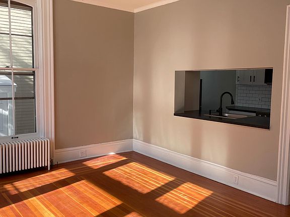 4th image of 47 White St APT 1