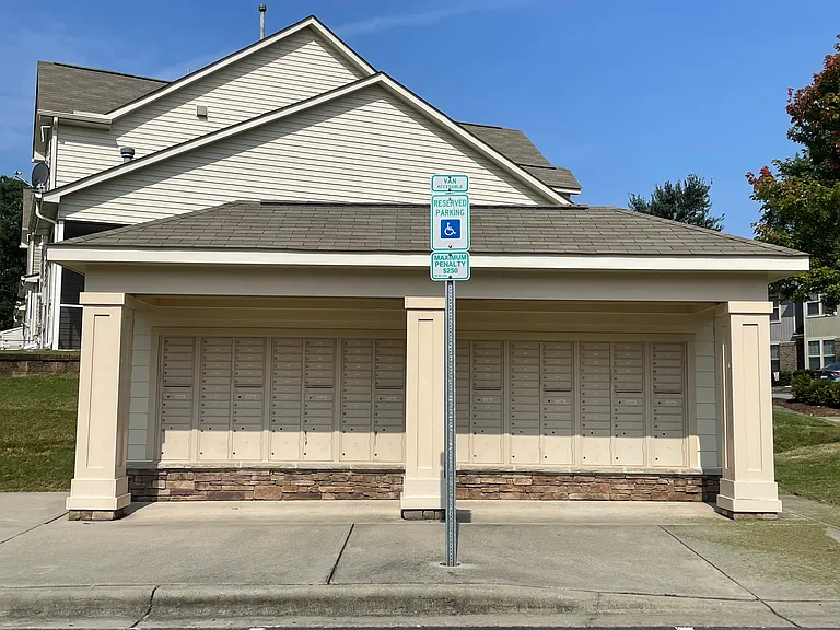 61 Pocono Dr — Photo 22