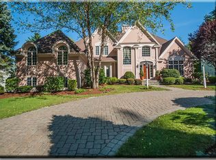 29 Andover Country Club Ln, Andover, MA 01810