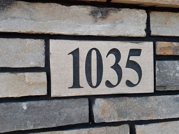2nd image of 1035 Pheasant Ln