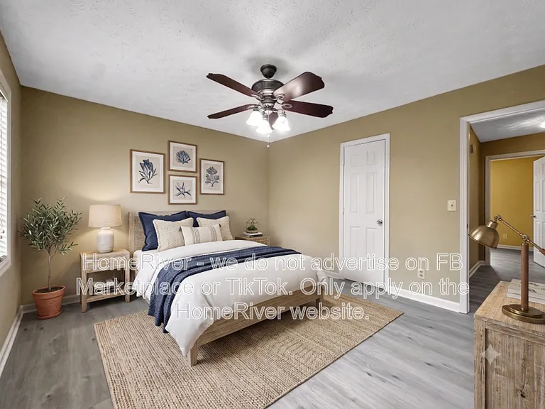 506 Oakwood Ct — Photo 9